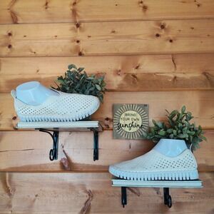 Isle Jacobsen Tulip Perf Ivory Laser Cut Slip On Platform Sneaker Shoe Sz 39/8.5